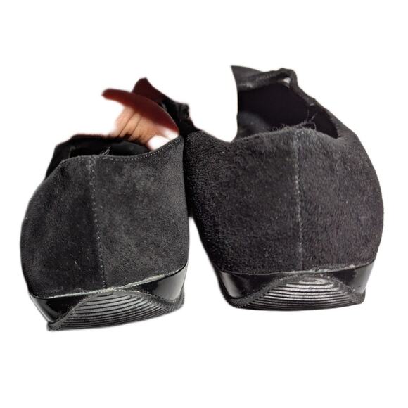 Vtg 1990s Newport News Black Suede Square Toe Elastic Strap Mary Jane Flats 9.5W - Picture 3 of 7